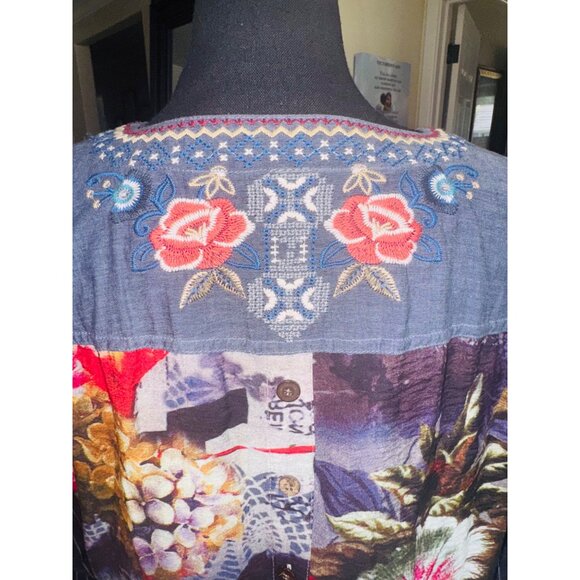 John Mark Workshop Chambray Peasant Top Grey L Embroidered Bell Sleeves Boho - Picture 12 of 12